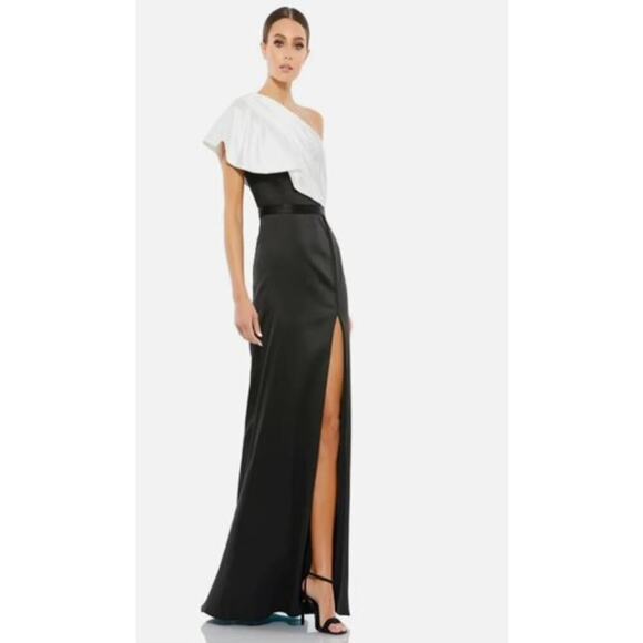 Mac Duggal Ieena One Shoulder Gown Maxi in White/Black Size 10 Satin Side Slit - Picture 1 of 8
